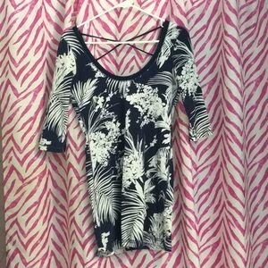 Cute, cut out short dress